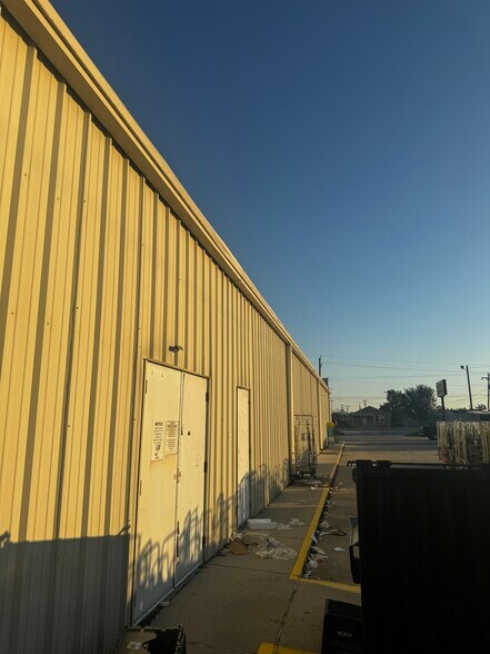 More Photos Of 1915 Bayou Blue Rd, Houma Freestanding For Sale