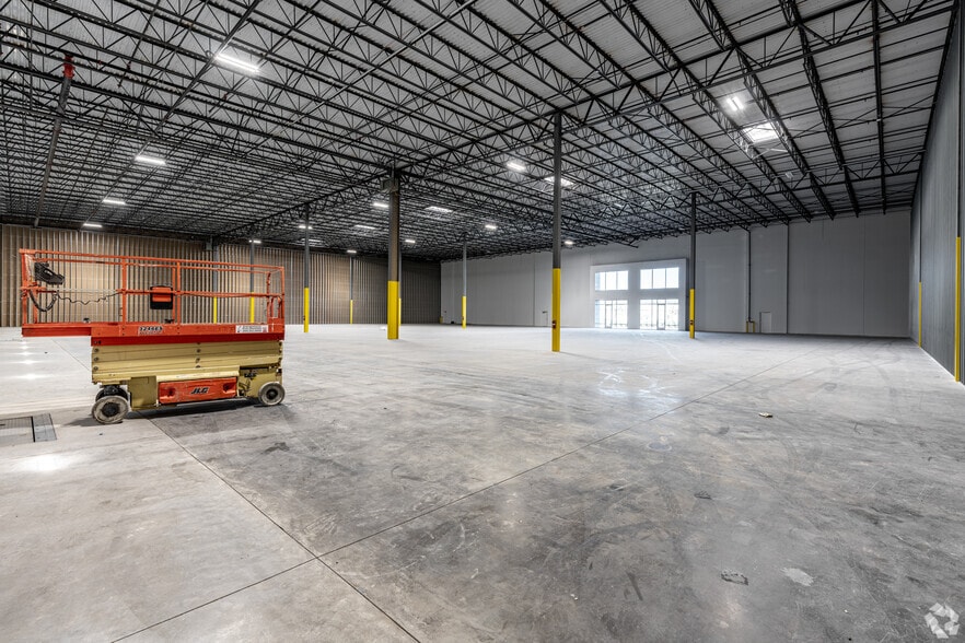 More Photos Of 3210 N Central Expy, McKinney Unknown For Lease