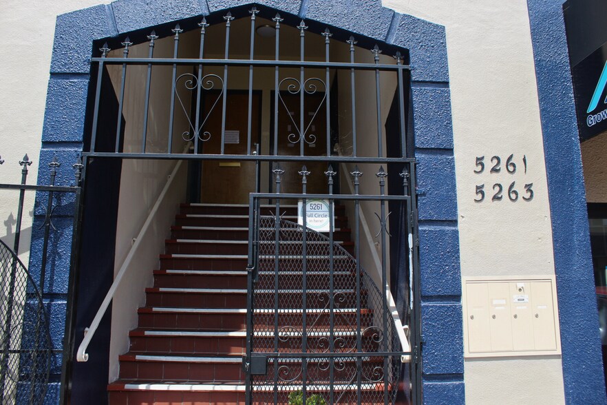More Photos Of 5263 Claremont Ave, Oakland Loft Creative Space For Sale