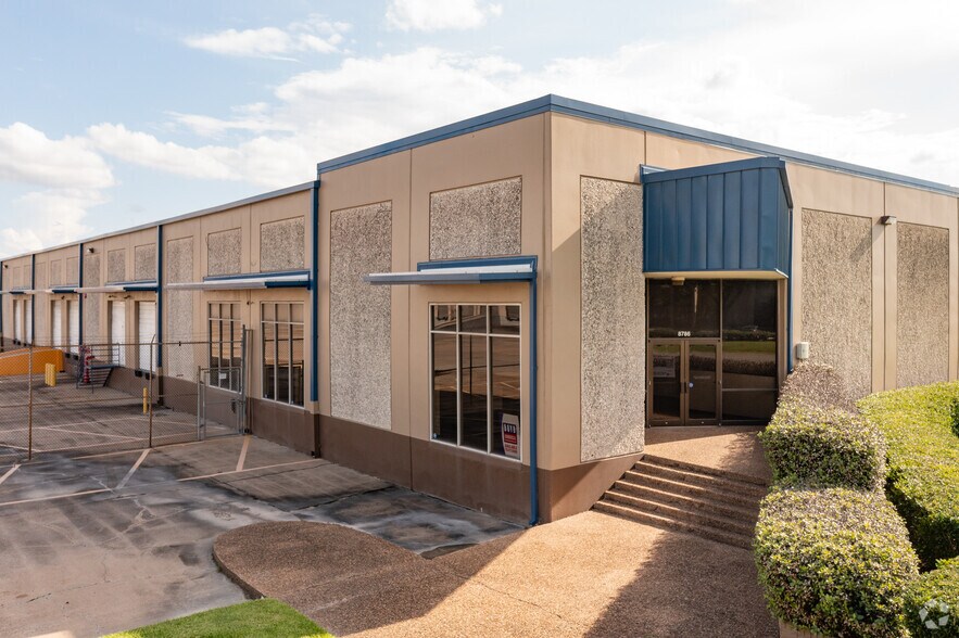 Primary Photo Of 8786 Wallisville Rd, Houston Distribution For Lease
