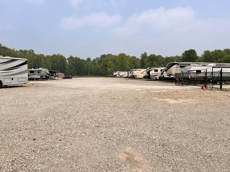 More Photos Of 2239 OH-125, Amelia Self Storage For Sale