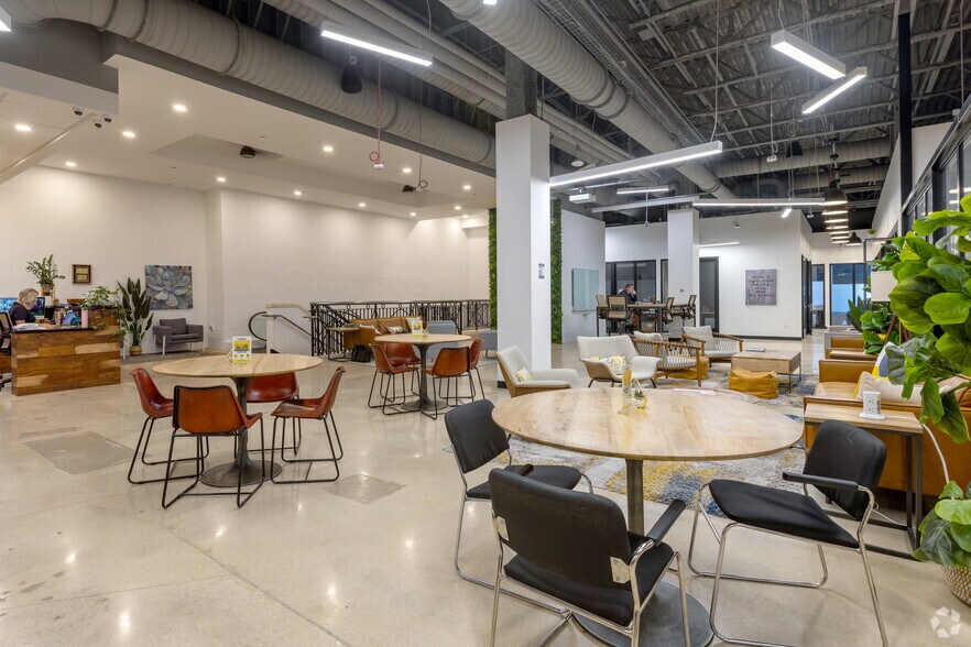 More Photos Of 700 S Rosemary Ave, West Palm Beach Coworking Space