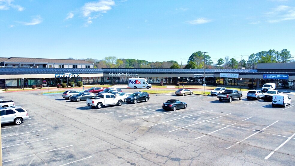 More Photos Of 4925 University Dr, Huntsville Unknown For Lease
