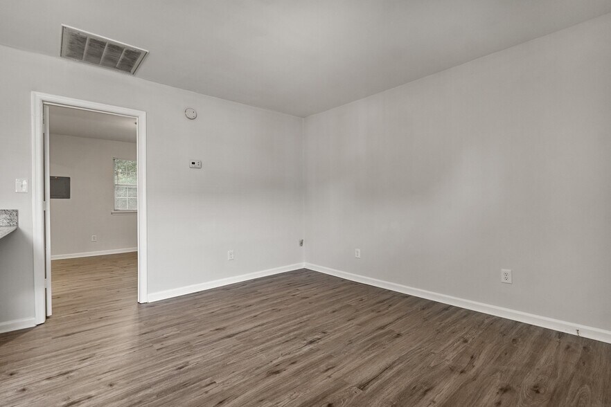 More Photos Of 3593-3607 Gum Dr, Portsmouth Apartments For Sale