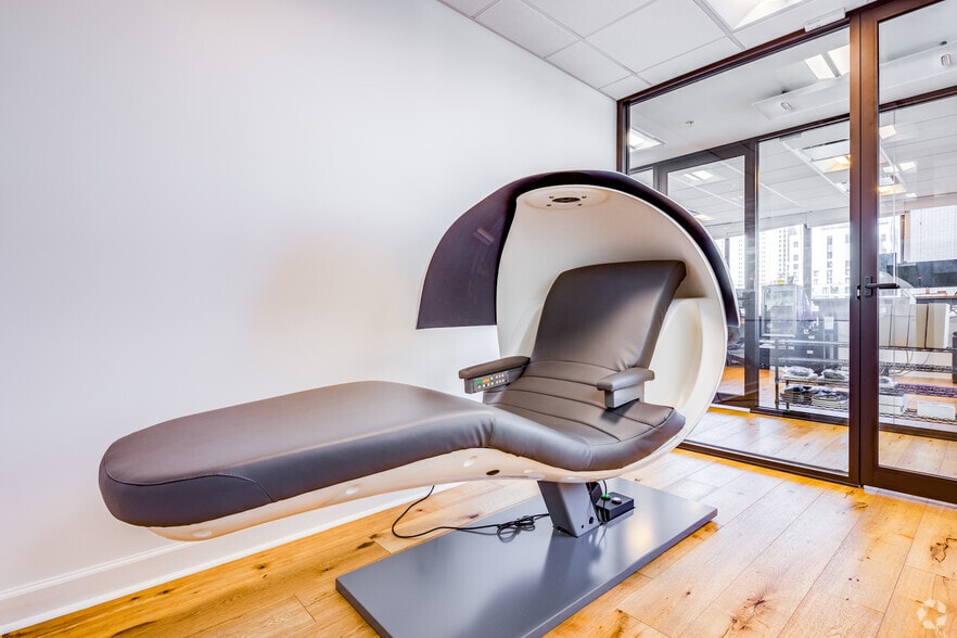 More Photos Of 600 Cleveland St, Clearwater Office For Lease