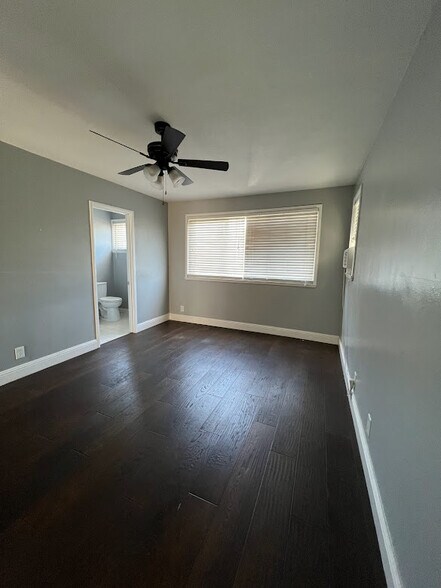 More Photos Of 1001 El Camino Real, Menlo Park Storefront Retail Residential For Sale