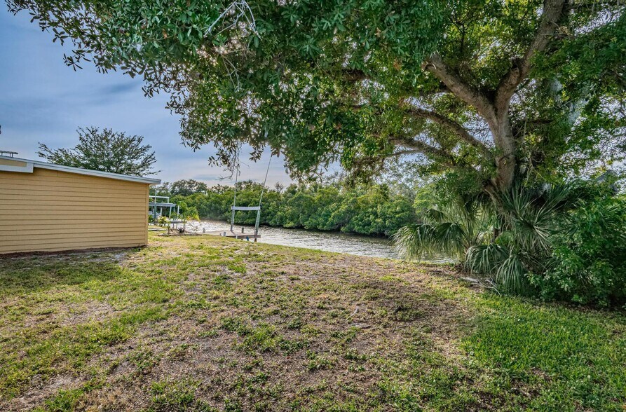 More Photos Of 3225 W Shell Point Rd, Ruskin Apartments For Sale