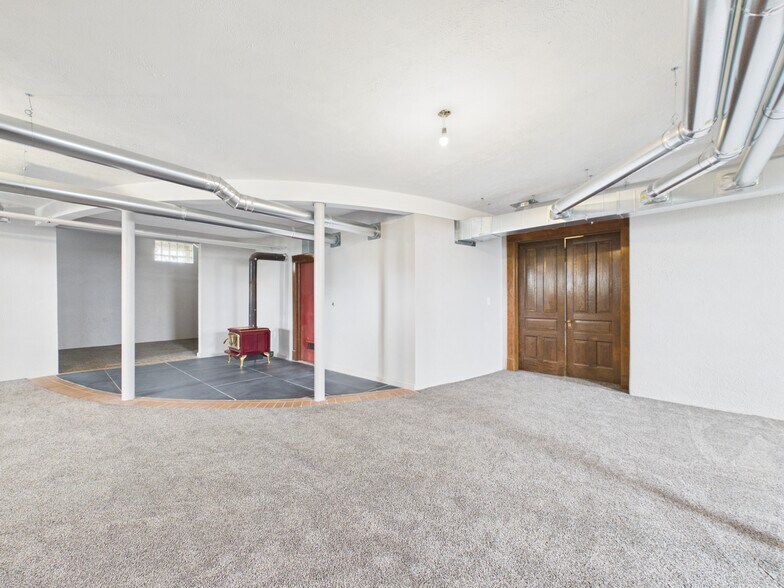 More Photos Of 220 E 6th St, Minden Office Residential For Sale