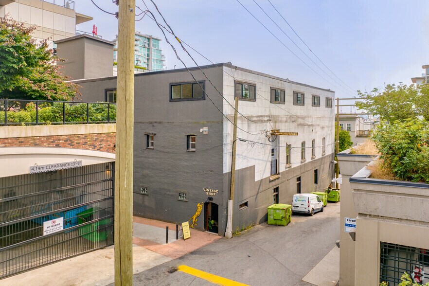 More Photos Of 106 1st St W, North Vancouver Office For Lease