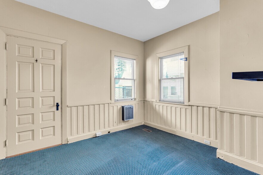 More Photos Of 601 S Jackson St, Jackson Office For Sale