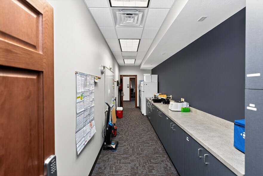 More Photos Of 631 County Road 17, Elkhart Office For Lease