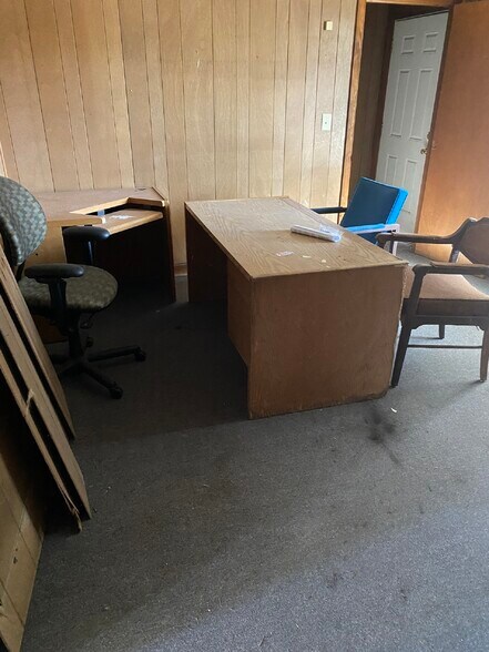 More Photos Of 103 E Harrison St, Reidsville Office For Sale