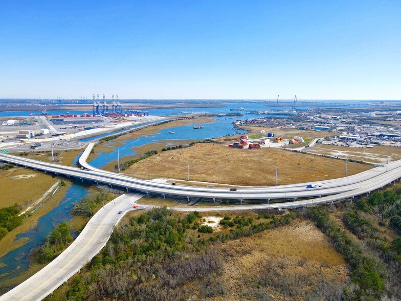 More Photos Of 2040 Sewanee Rd, North Charleston Distribution For Lease