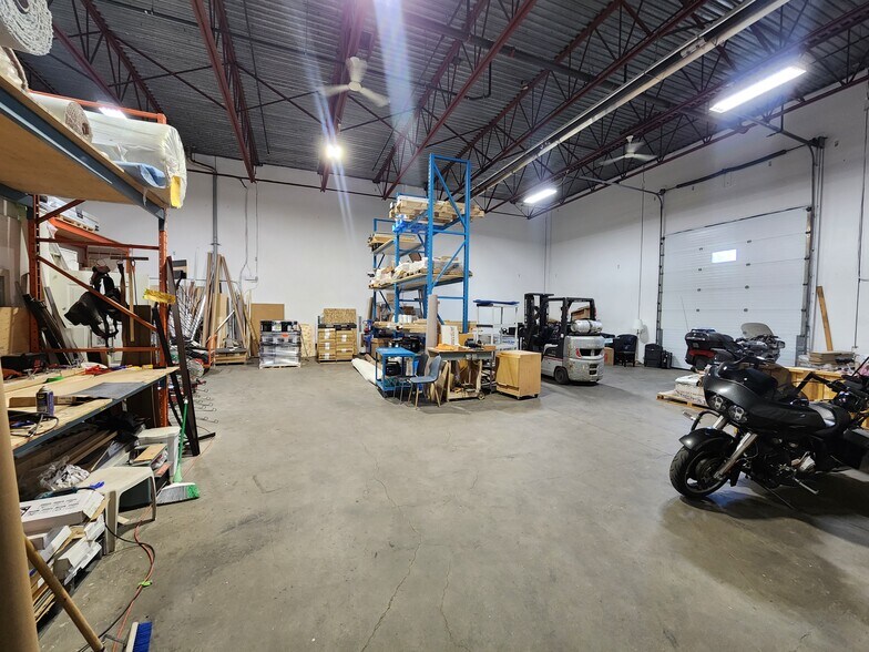 More Photos Of 2714 Highway 97 N, Kelowna Industrial For Lease
