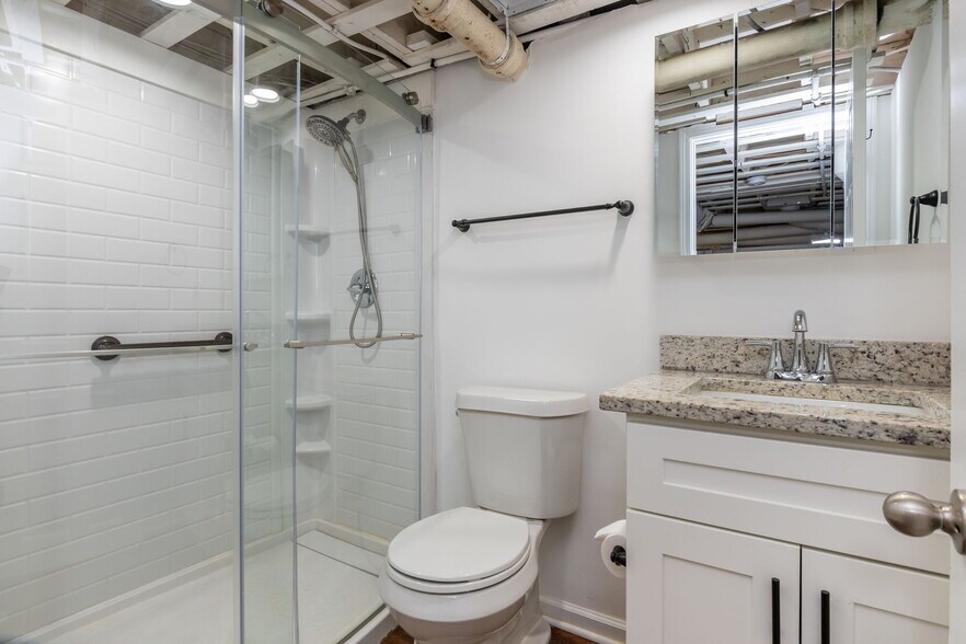 More Photos Of 4270 S Main St, Acworth Office For Sale