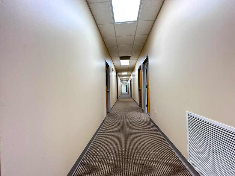 More Photos Of 2115 Harden Blvd, Lakeland Medical For Lease