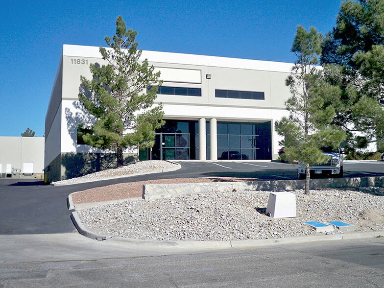 Primary Photo Of 11831 Miriam Dr, El Paso Flex For Lease