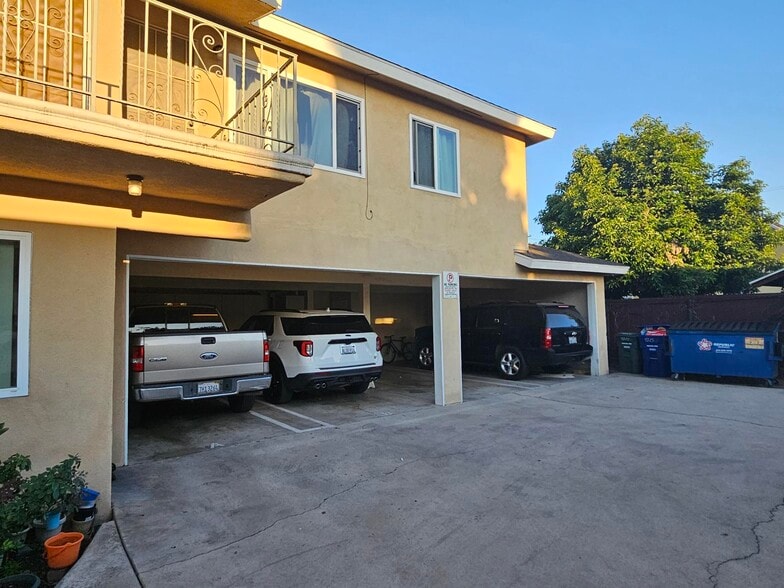 More Photos Of 4215 Hartle Ave, Cudahy Multifamily For Sale