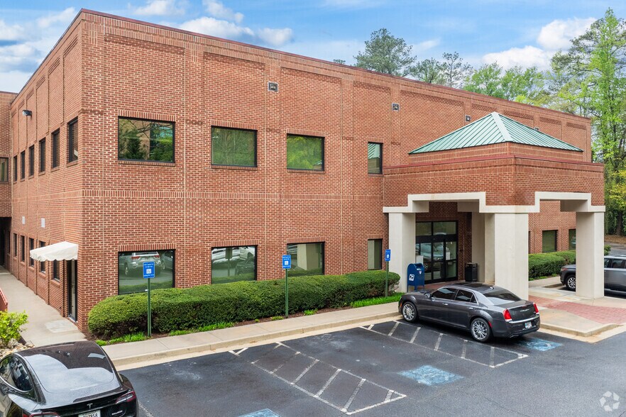 More Photos Of 1275 Highway 54 W, Fayetteville Medical For Lease