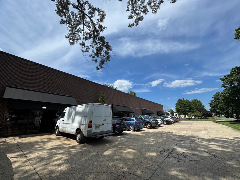 Primary Photo Of 601 Heron Dr, Logan Township Flex For Lease