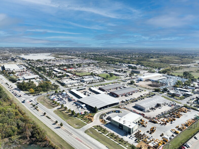 More Photos Of 1696 E Sh 121, Lewisville Truck Terminal For Sale