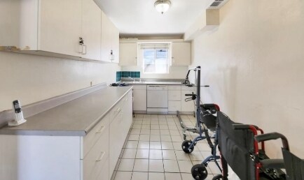 More Photos Of Euclid & Katella Ave, Anaheim Assisted Living For Sale