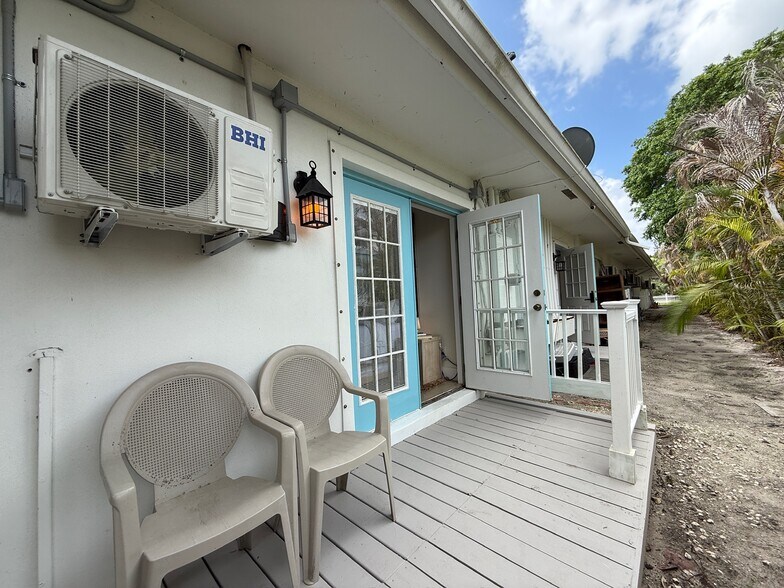 More Photos Of 2502 Tamarind Dr, Hutchinson Island Hotel For Sale