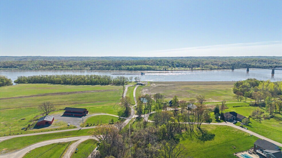 More Photos Of 11001 State Rte N, Scott City Specialty For Sale
