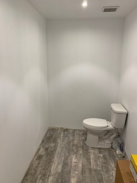 More Photos Of 775-777 4th Ave, Brooklyn Storefront For Lease