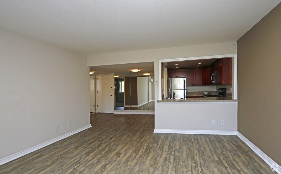 More Photos Of 20 E Main St, Los Gatos Apartments For Lease