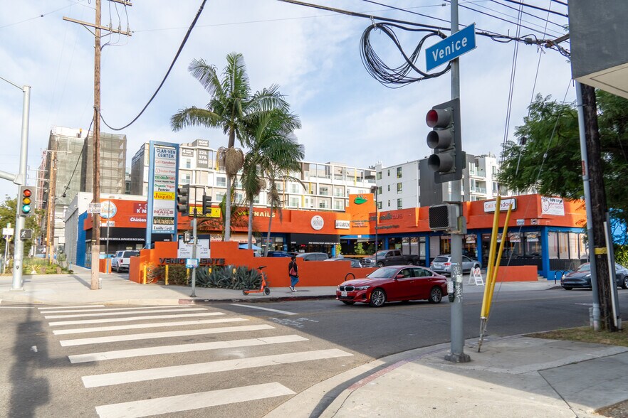 More Photos Of 10020-10036 Venice Blvd, Culver City Freestanding For Lease