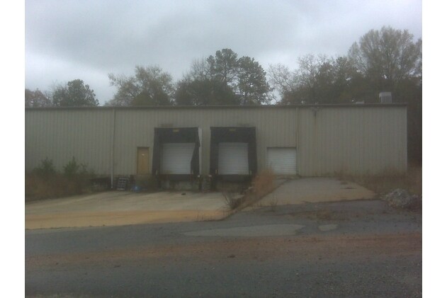 More Photos Of 5115 Old Greenville Hwy, Liberty Warehouse For Lease