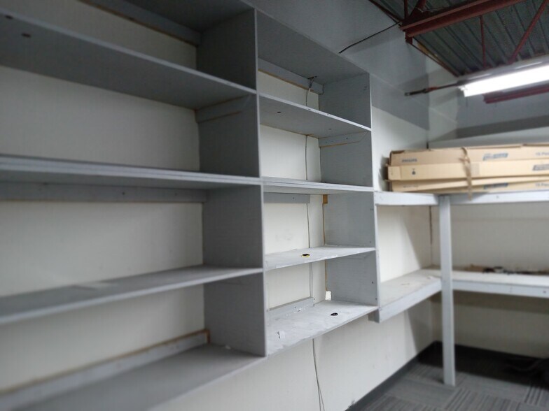 More Photos Of 13325 115th Ave, Surrey Light Manufacturing For Lease