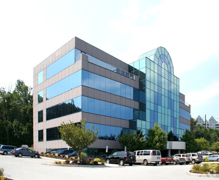 More Photos Of 1000 N Front St, Wormleysburg Office Residential For Lease