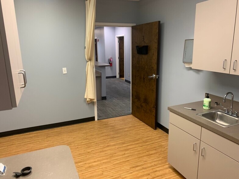 More Photos Of 668-670 N Orlando Ave, Maitland Office For Sale