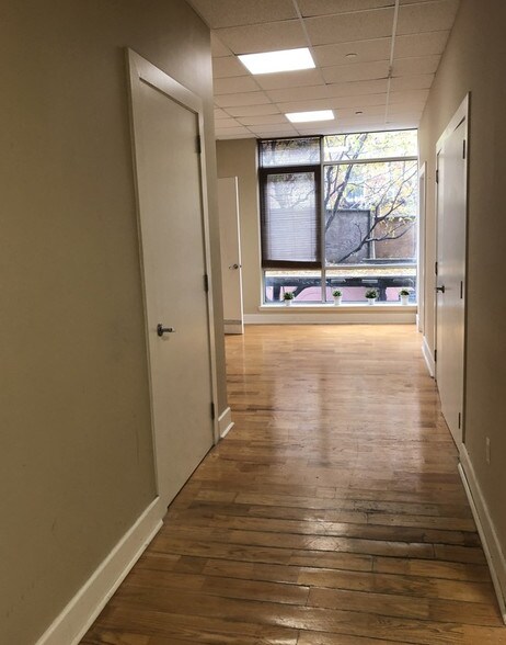 More Photos Of 200 Franklin St, Brooklyn Apartments For Lease