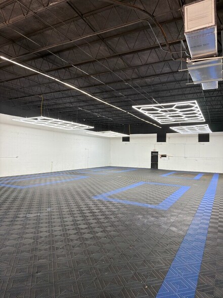 Primary Photo Of 1037 NW 1st Ct, Hallandale Beach Warehouse For Lease