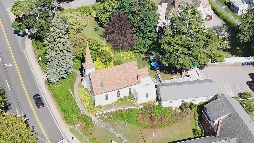 Primary Photo Of 11 Wilmot Rd, New Rochelle Religious Facility For Lease