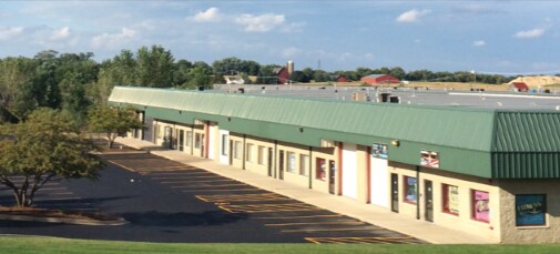 More Photos Of 9342-9362 Virginia Rd, Lake In The Hills Service For Lease