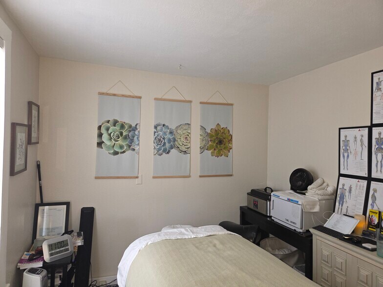 More Photos Of 1707 F St, Bellingham Office Residential For Lease