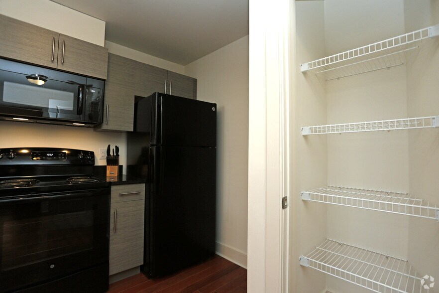 More Photos Of 200-202 Schley St, Garfield Apartments For Sale