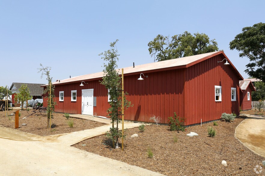 More Photos Of 32115 Hwy 79 S, Temecula Unknown For Lease