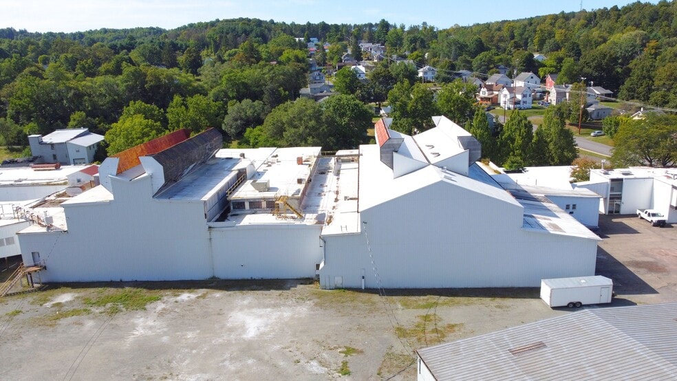 More Photos Of 1 Jackson St, Wellsboro Warehouse For Sale