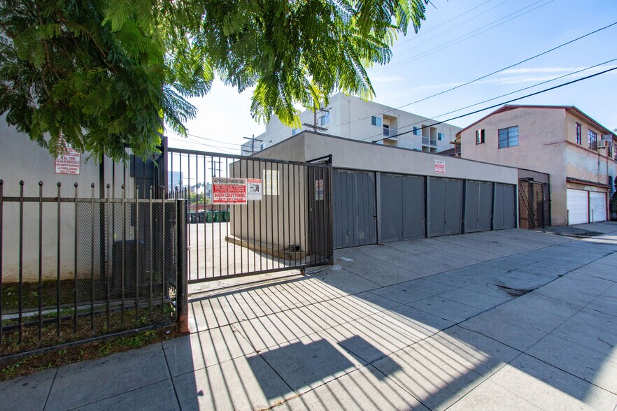 More Photos Of 201-207 S Kenmore Ave, Los Angeles Apartments For Sale