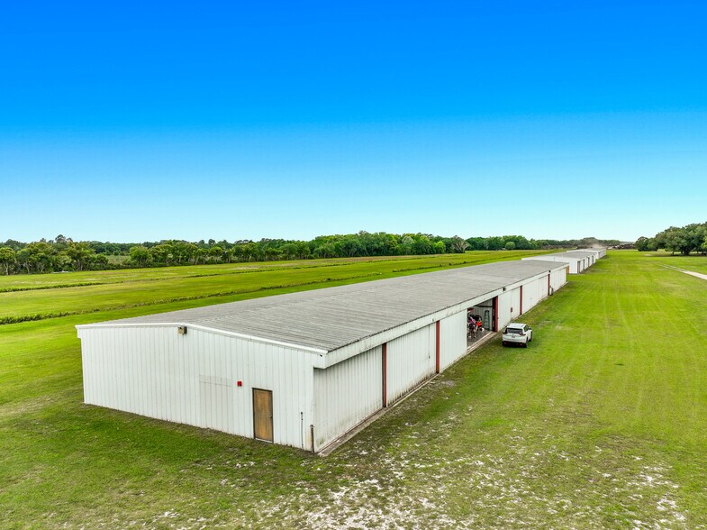 More Photos Of 7001 W Jones Ave, Mount Dora Airplane Hangar For Sale
