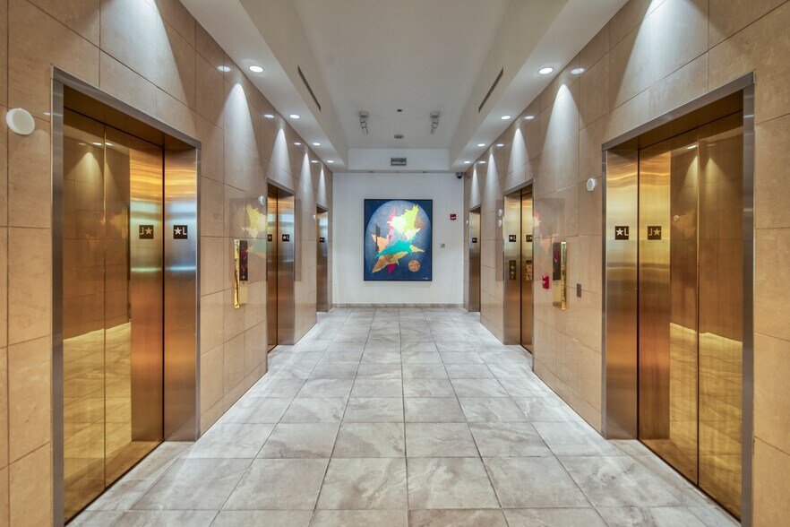 More Photos Of 801 K St, Sacramento Office For Lease