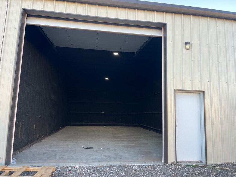 More Photos Of 1743 W McCormick Rd, Amarillo Specialty For Lease