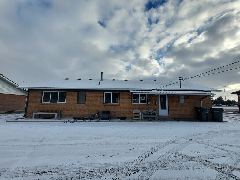 More Photos Of 1587 E 17th St, Idaho Falls Office For Lease
