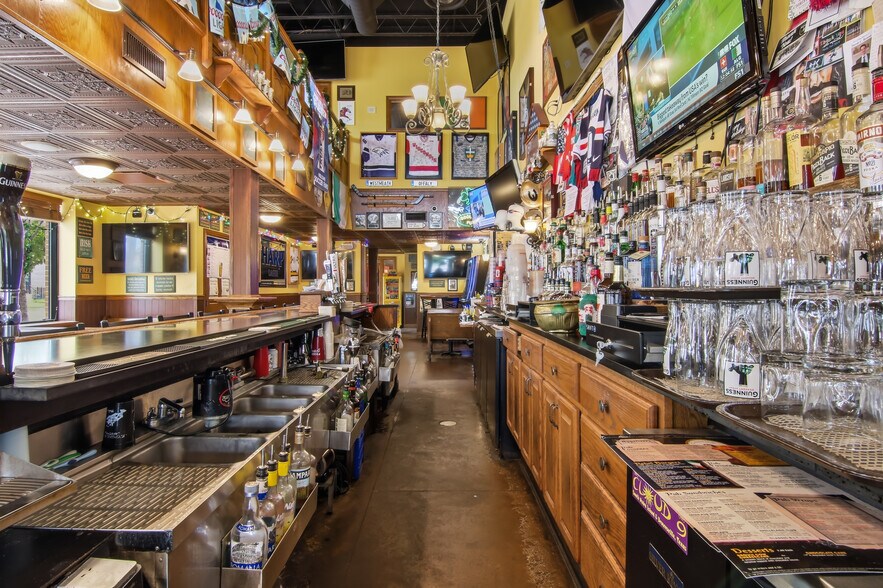 More Photos Of 442 Water St, Eau Claire Bar For Sale