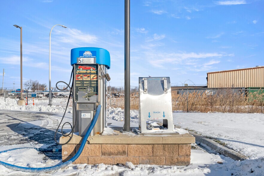 More Photos Of 8858 N Telegraph Rd, Newport Carwash For Sale